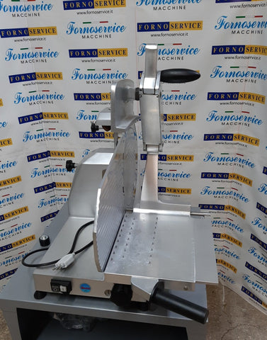 AFFETTATRICE VERTICALE ∅ 30 USATA